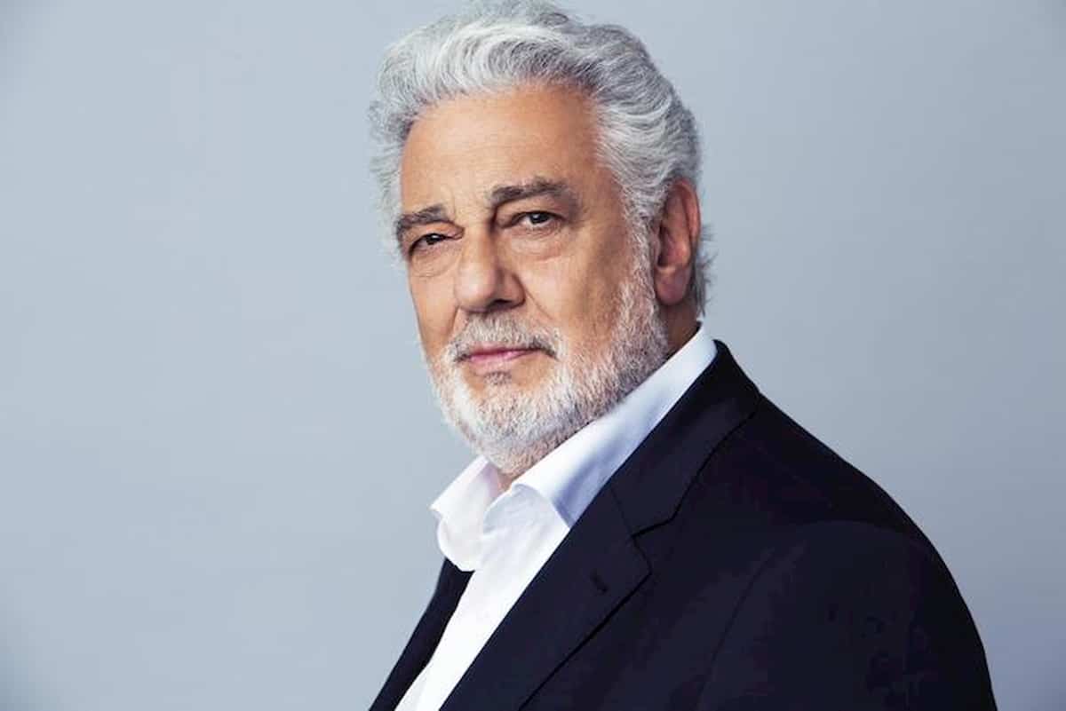Placido Domingo accusato di molestie sessuali da almeno 9 donne. Cancellati 2 concerti