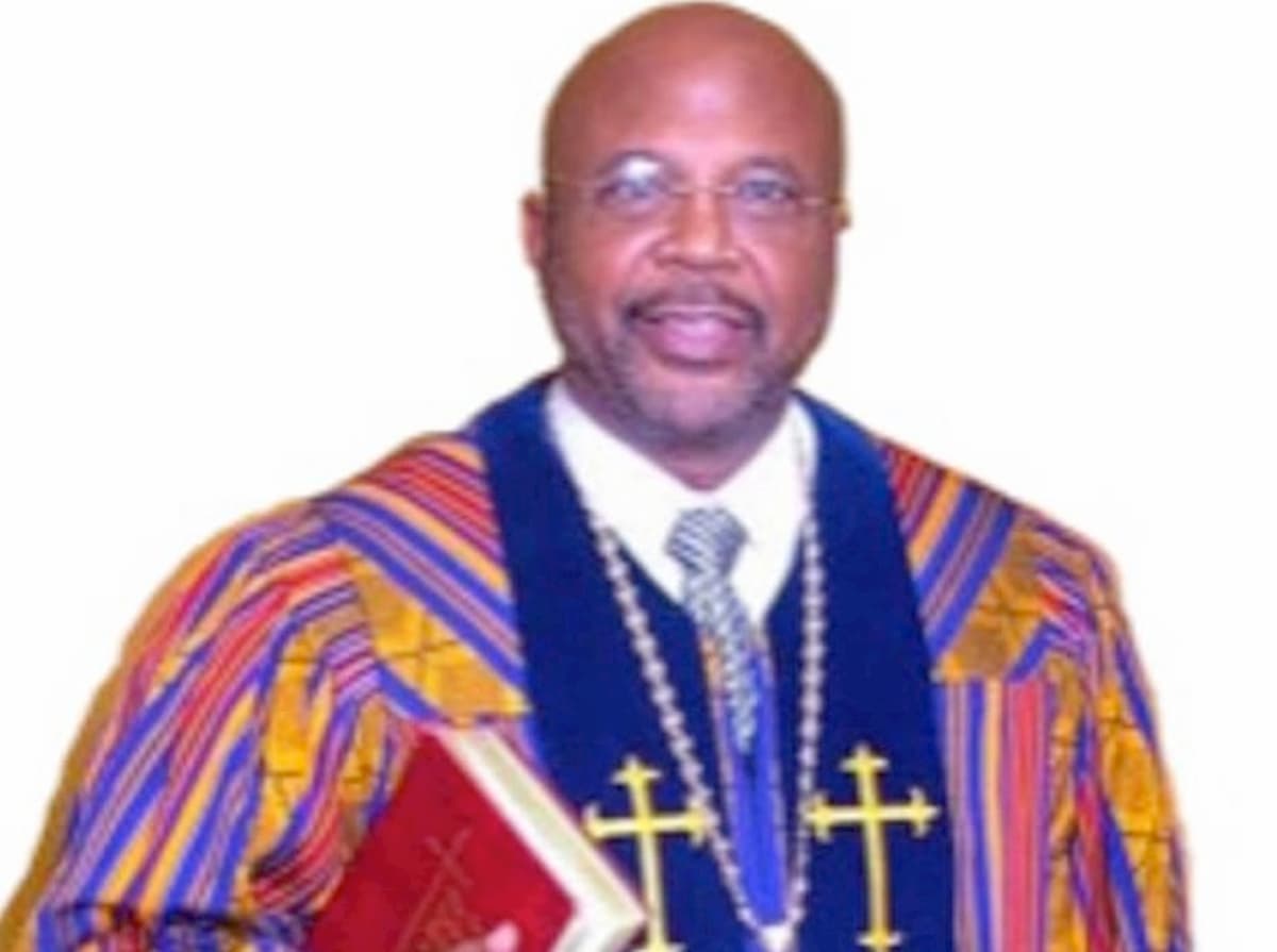 Reginald Williams, il Santo del Bronx accusato di aver speso 600mila$ di donazioni in cene di lusso e vacanze