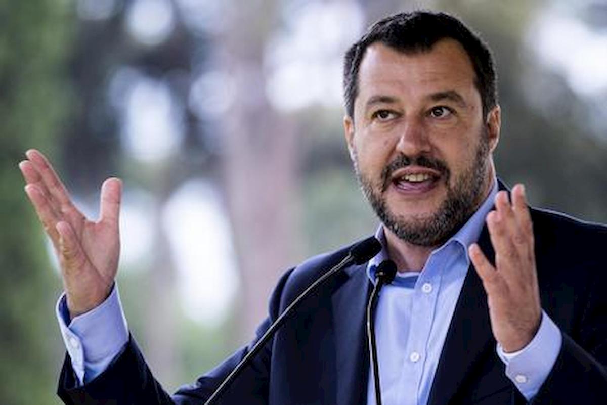 Lega attenzione, Salvini suona Vincerò! note di morte e jella