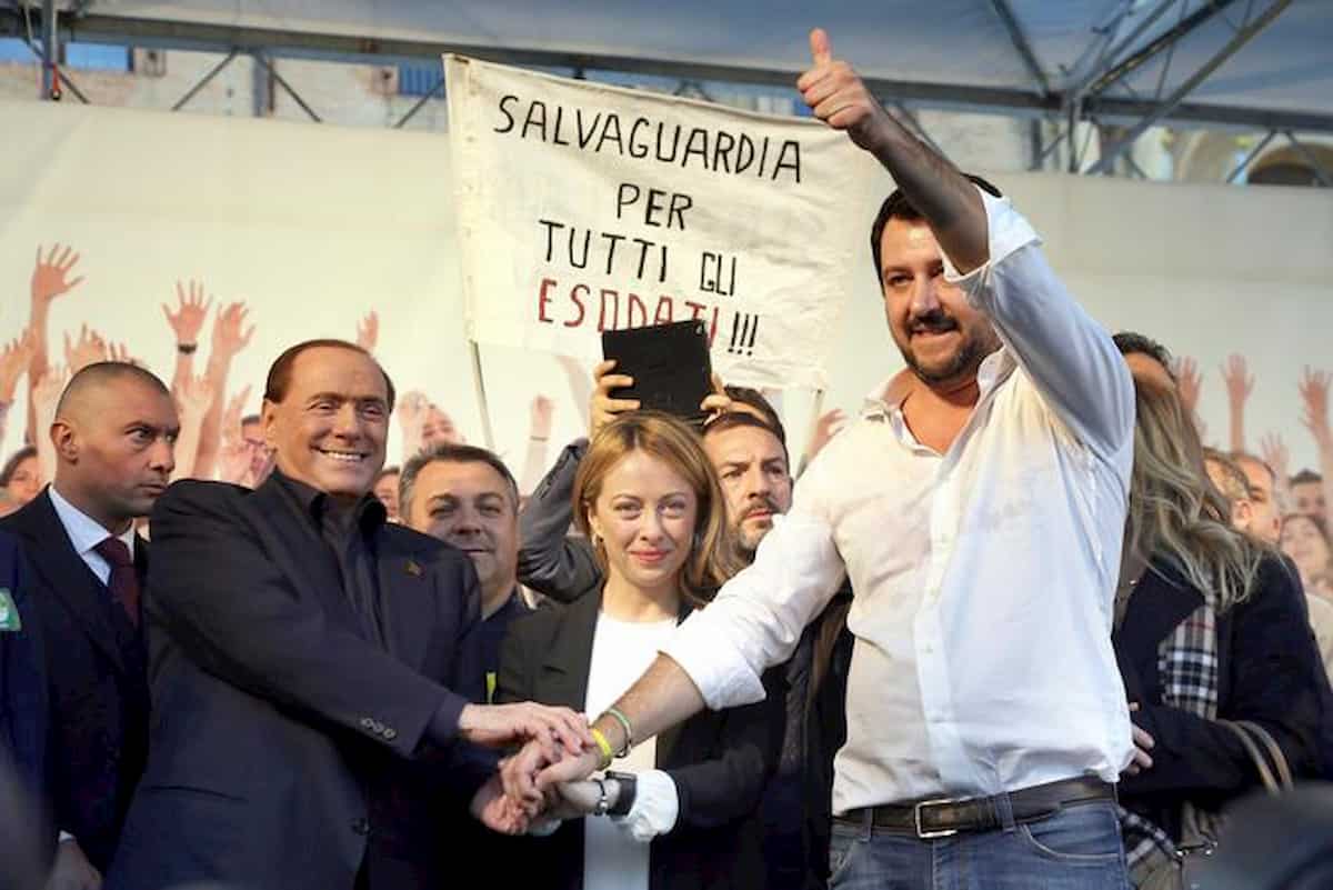 Matteo Salvini vuole un patto del sì con Berlusconi e Meloni. E non esclude qualche M5s