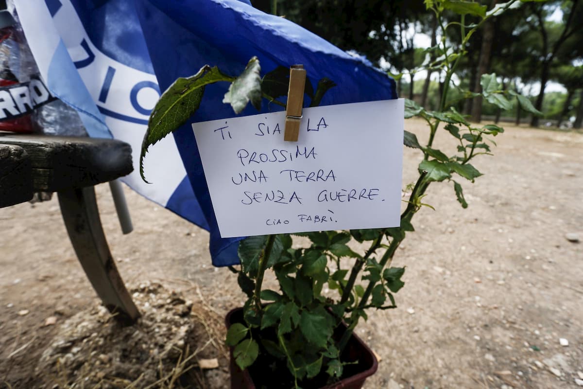 Diabolik, il saluto dei cugini giallorossi: "La morte non ha né colori né bandiere"