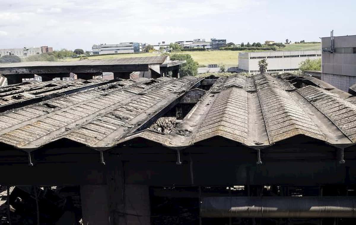 Amianto, ancora 96mila siti contaminati in Italia. L’esposizione causa 6mila morti ogni anno