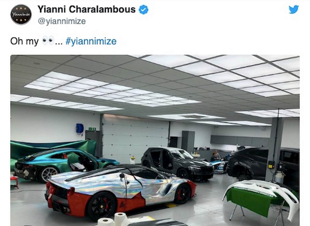 Aubameyang Ferrari cromata FOTO Yianni Charalambous Twitter