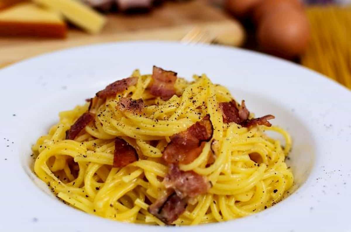 Roma: se mangi un chilo di carbonara e non paghi. La sfida di un ristorante