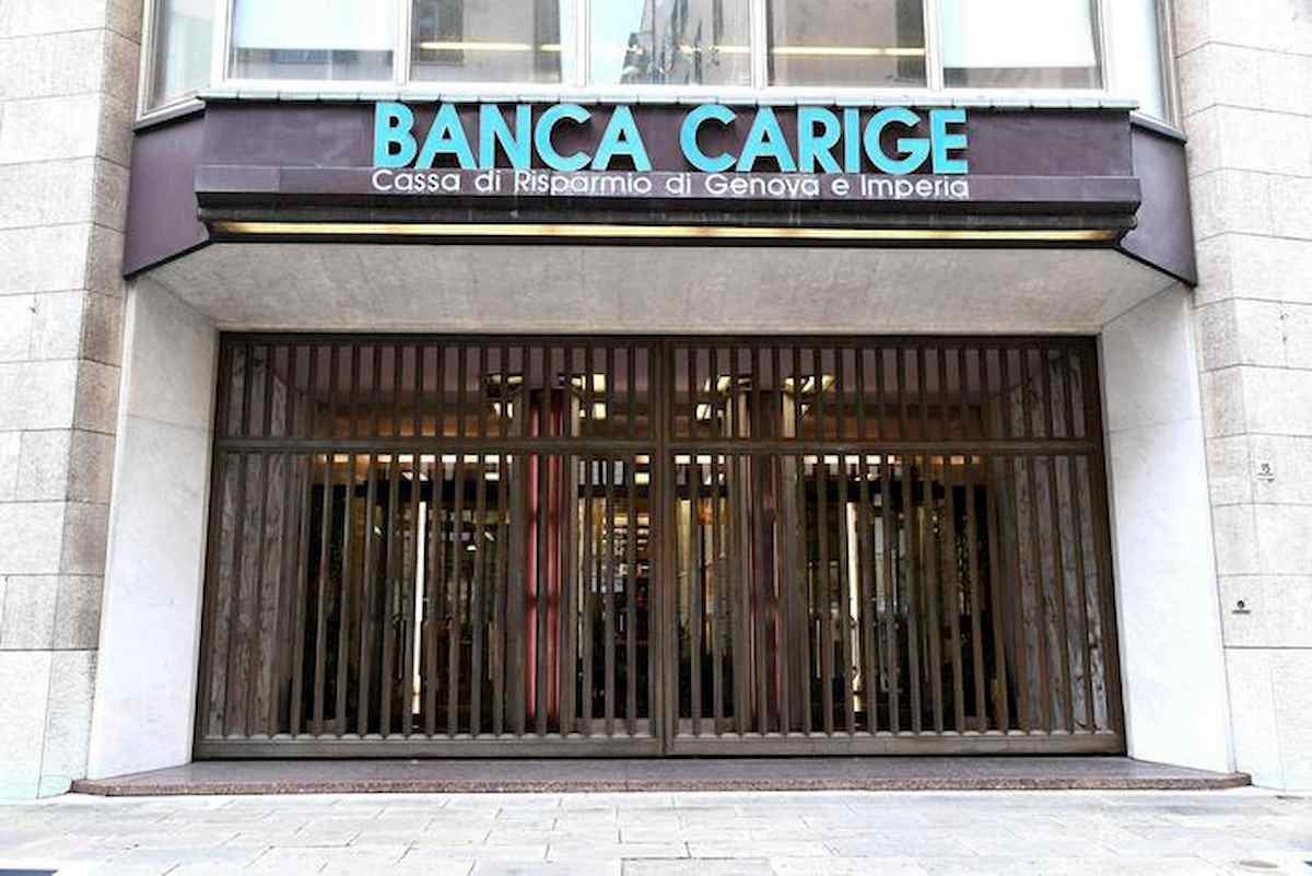 Carige, nuovo ponte Morandi? Genova trema, Malacalza tace