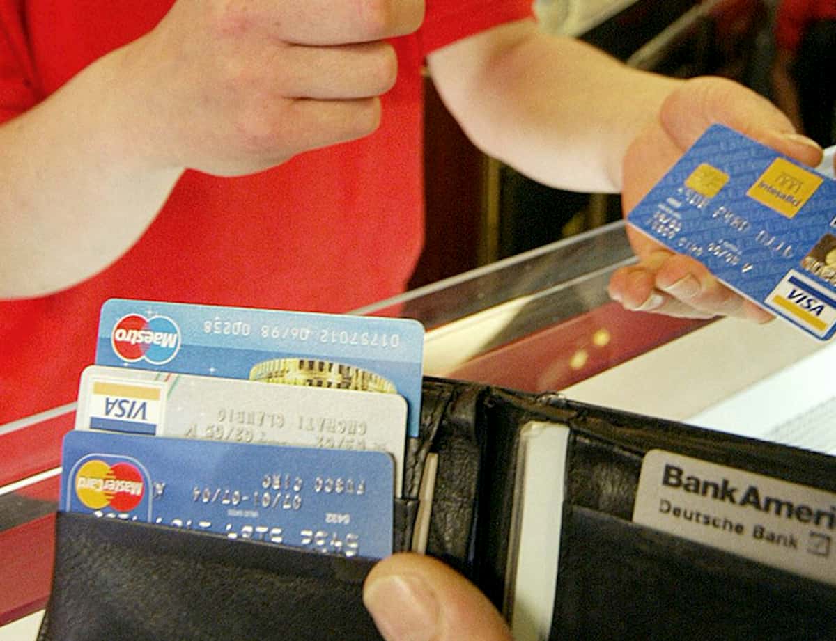 Carte di credito, l'uso in Italia al di sotto della media europea