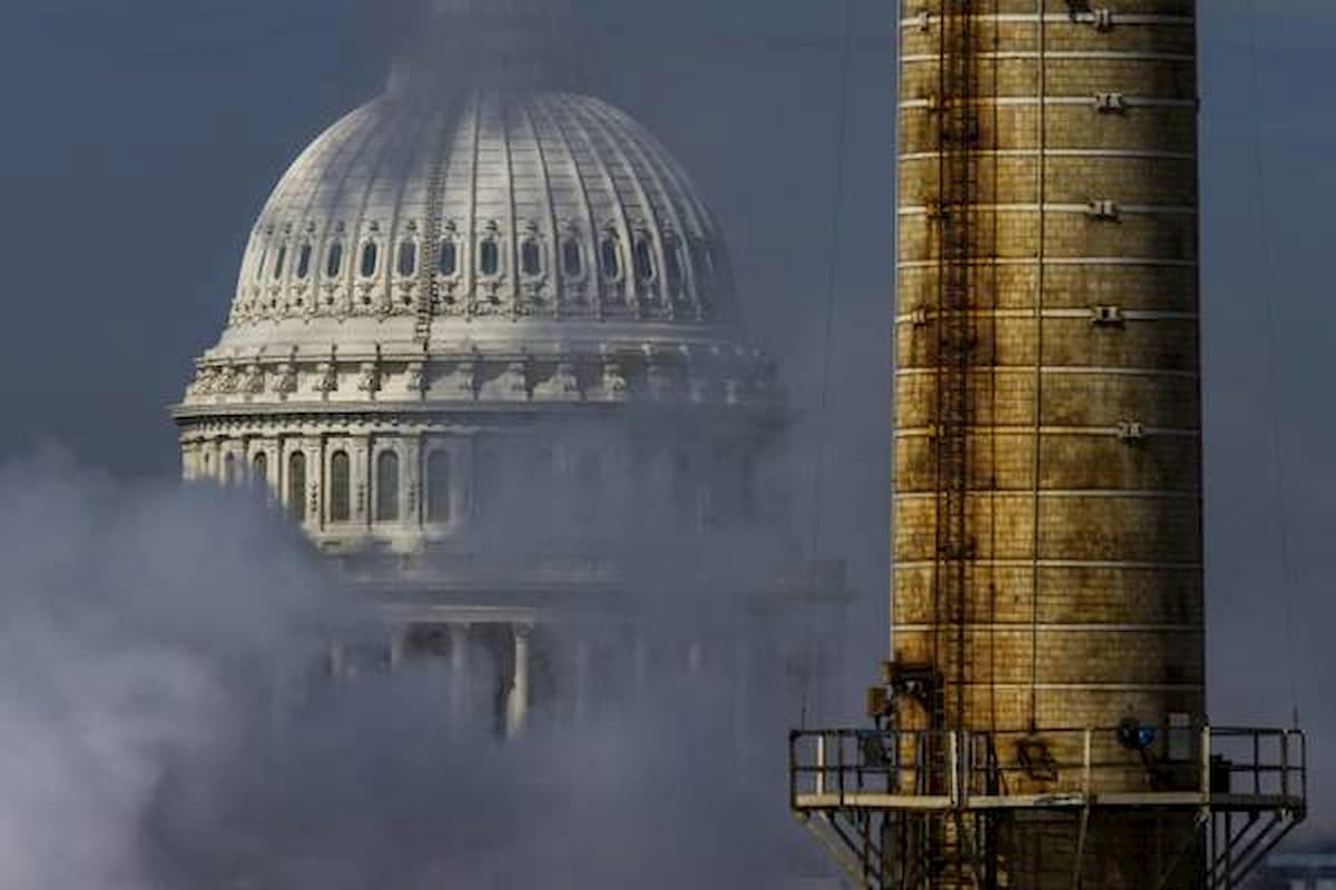 Climate change, oggi sono solo due miliardi di persone ad inquinare. Ma domani saranno otto