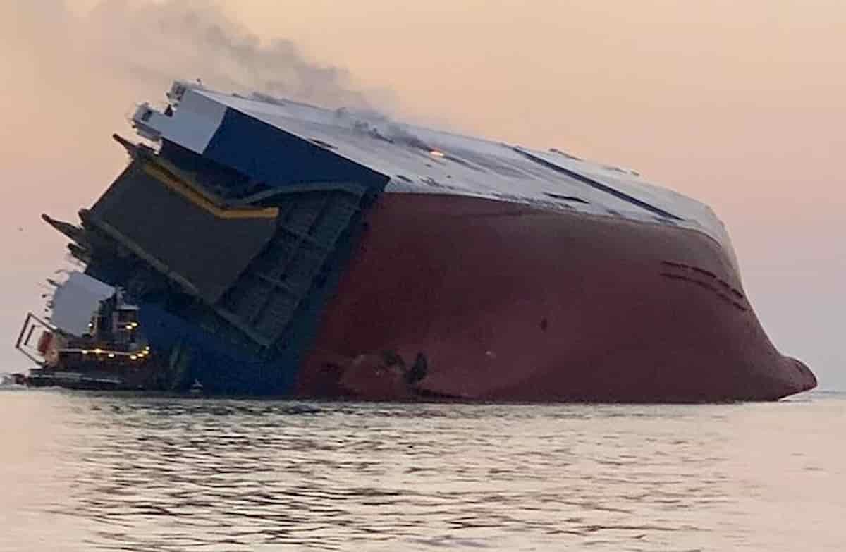 Georgia: nave cargo Golden Ray si ribalta, tutti salvi i 4 membri dell'equipaggio