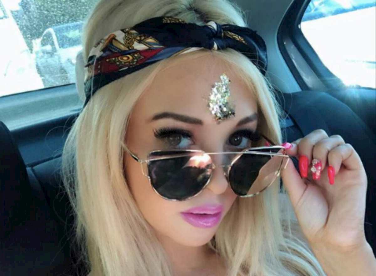 Tinder, appuntamenti da incubo: la modella Jodie Weston racconta le sue disavventure