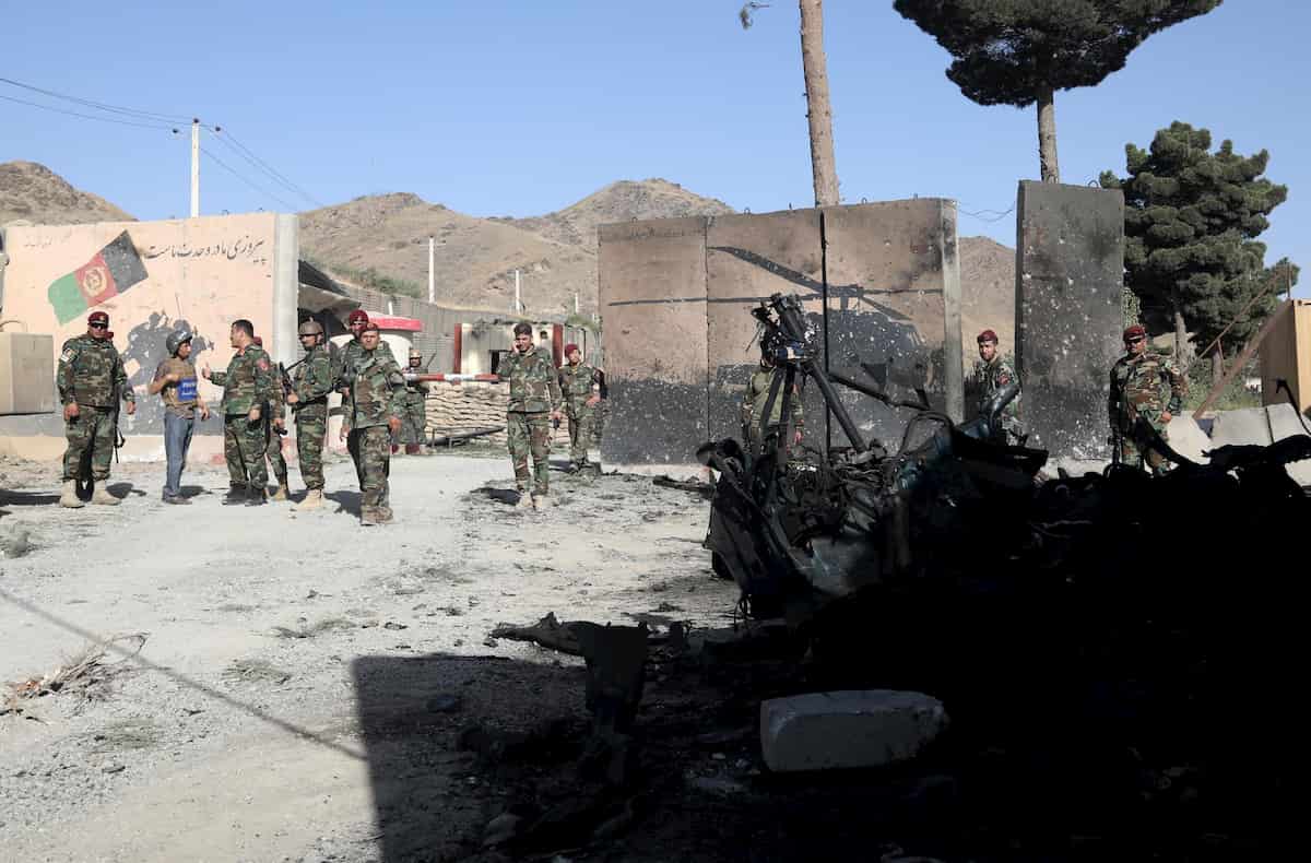 Afghanistan, autobomba a comizio Ghani: 24 morti. Altra esplosione vicino ambasciata Usa