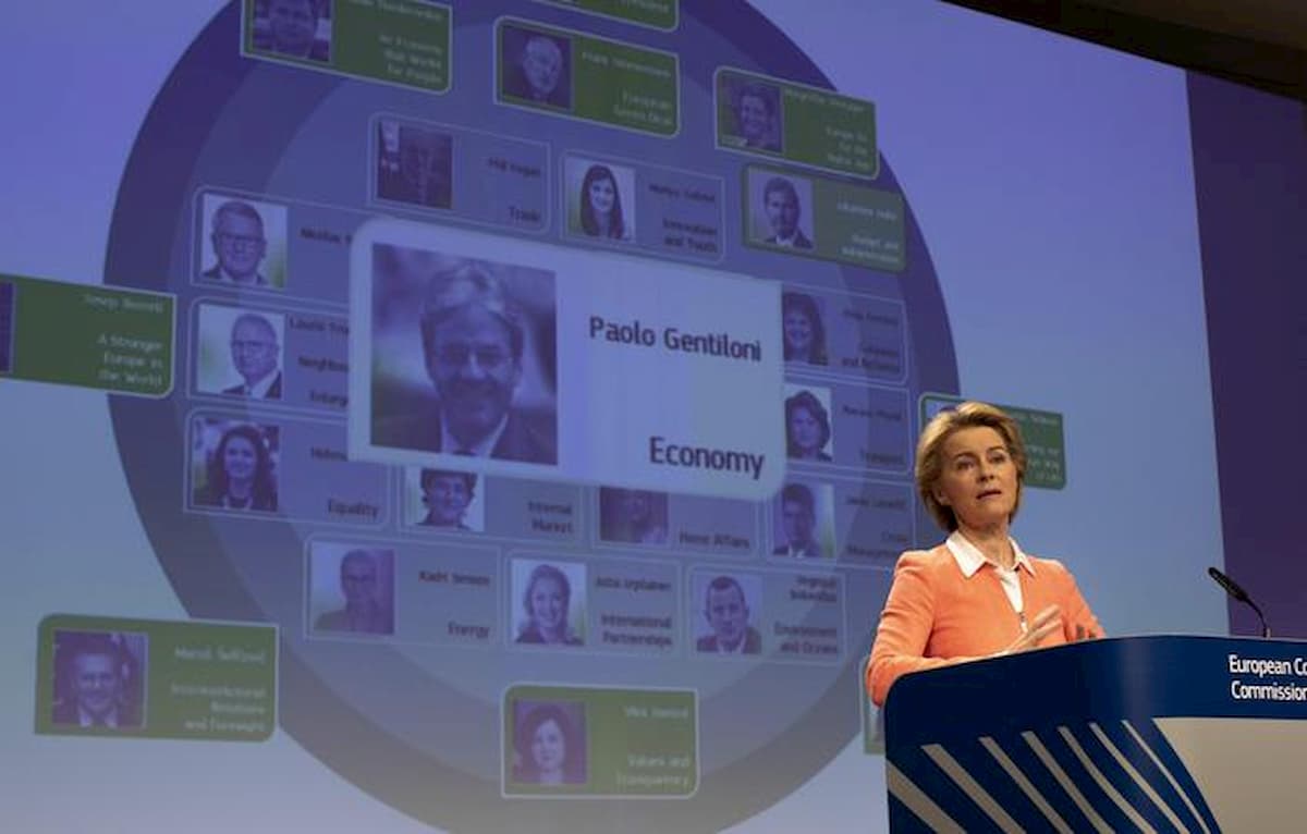 Ursula von der Leyen presenta la sua commissione