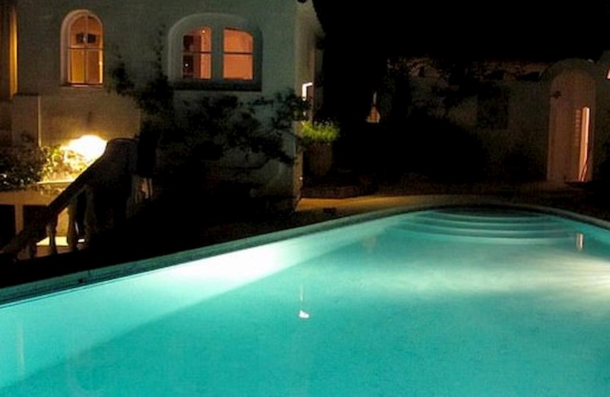 Minorca, turista inglese trovato morto nella piscina della sorella di Richard Branson (Virgin)