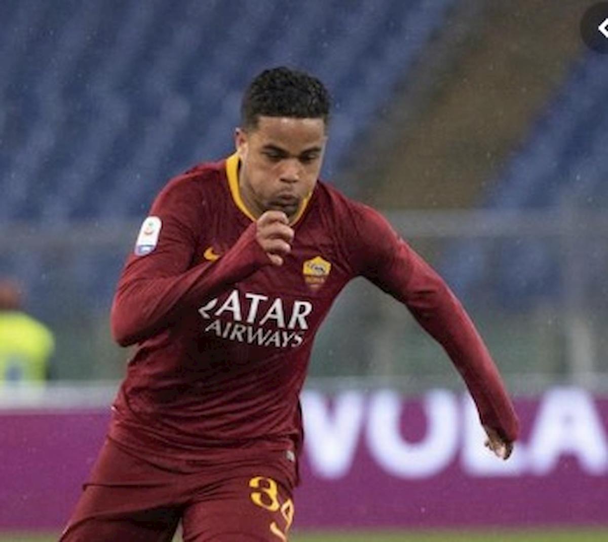 Rigore Roma Sassuolo var Kluivert Peluso