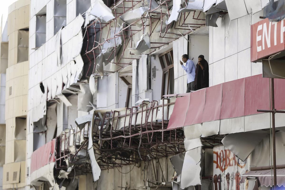 Somalia, attacco ad un convoglio italiano e attentato kamikaze contro una base Usa