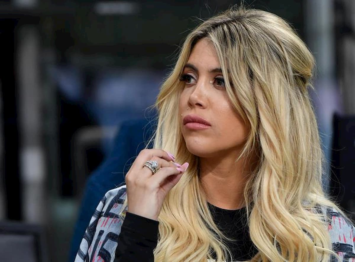 Wanda Nara e Pierluigi Pardo, altra lite? Chi: "Durante una pausa sono volate cartelline"