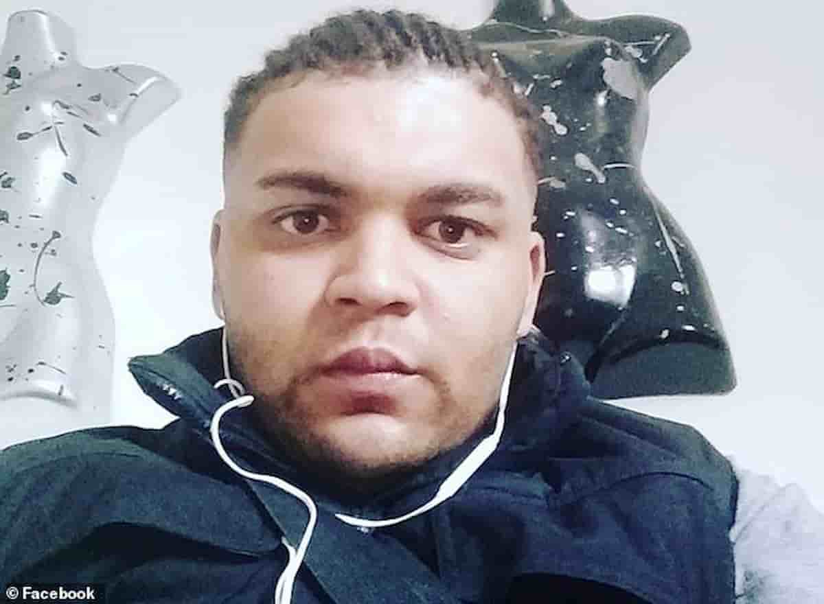 Gran Bretagna: Zak Bennett Ekolancia il figlio di 11 mesi nel fiume e poi va a bere al pub