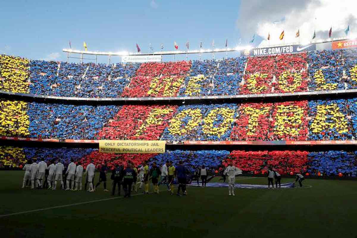 Barcellona Inter fischi inno Champions League ecco perché spiegazione