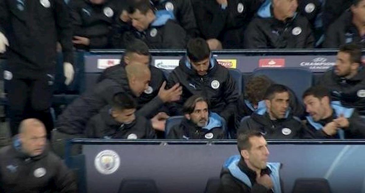Guardiola Stones Manchester City Atalanta foto virale social