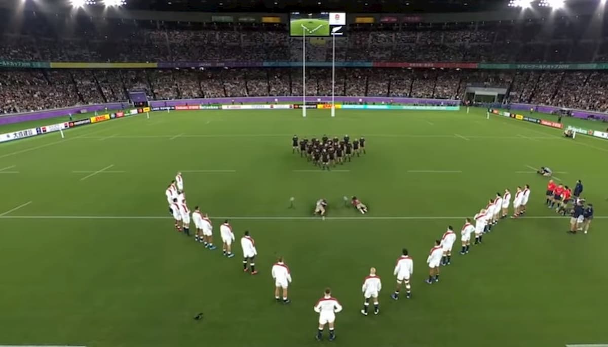 Inghilterra multata per essersi "avvicinata" durante la haka degli All Blacks