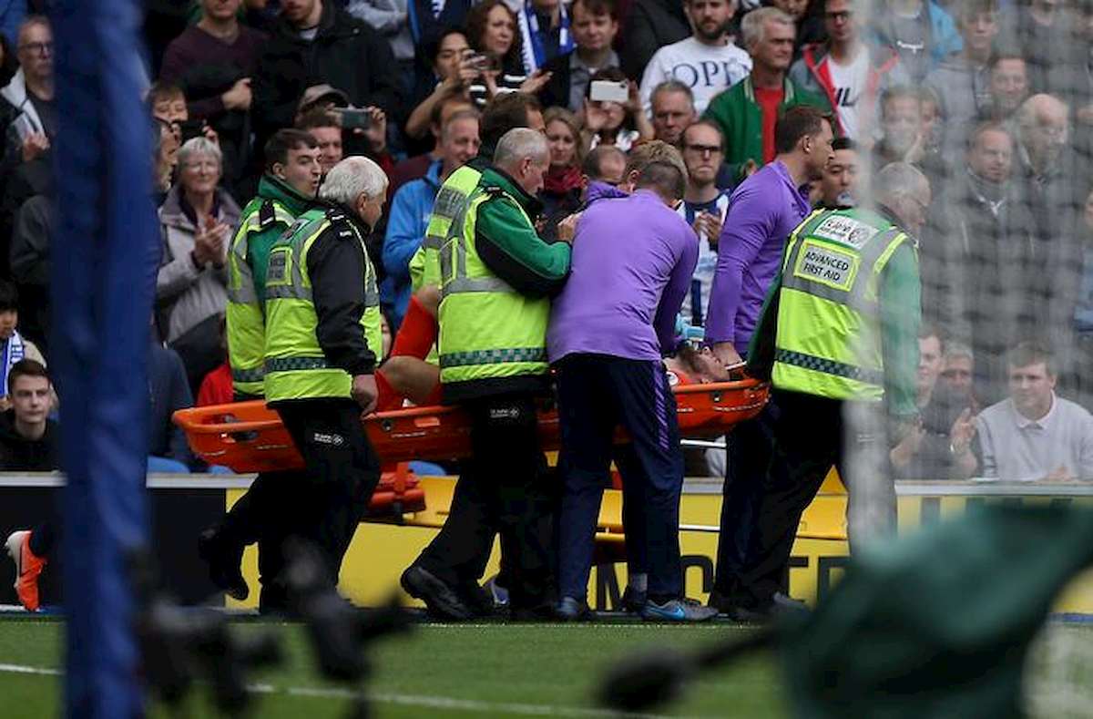 Lloris infortunio Tottenham video YouTube Brighton Premier League