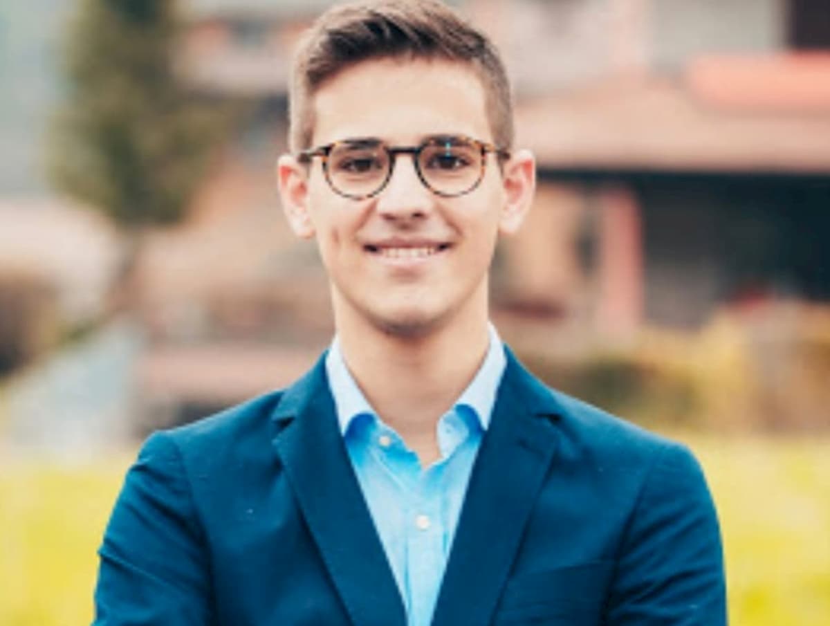 Michele Schiavi, il sindaco più giovane d'Italia: "16enni al voto? Sono favorevole. Sul crocifisso nelle scuole..."