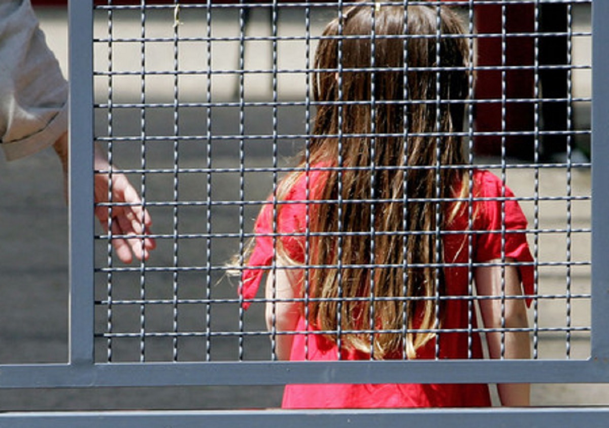 Allenatore di pallavolo accusato di molestie da 10 ragazzine dai 9 ai 14 anni