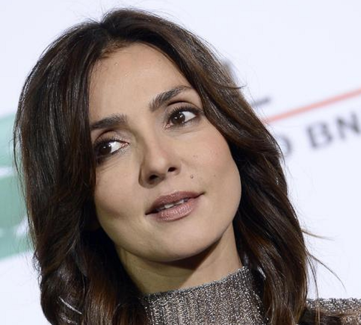 Ambra Angiolini e la bulimia: "Il mio unico specchio era l'acqua del water"