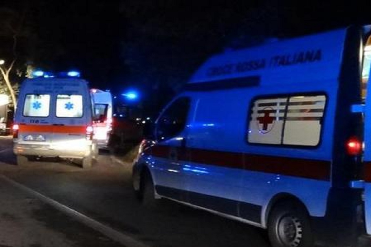Un'ambulanza, Ansa