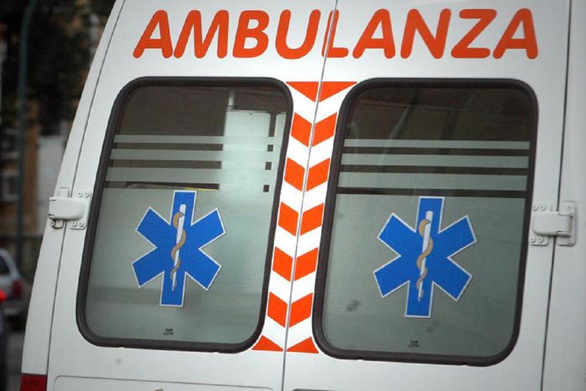 Un'ambulanza, Ansa