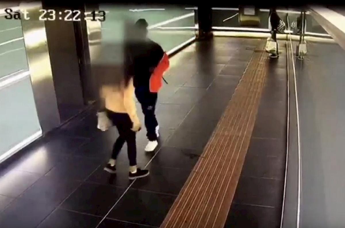 arezzo cittadino mali aggressione