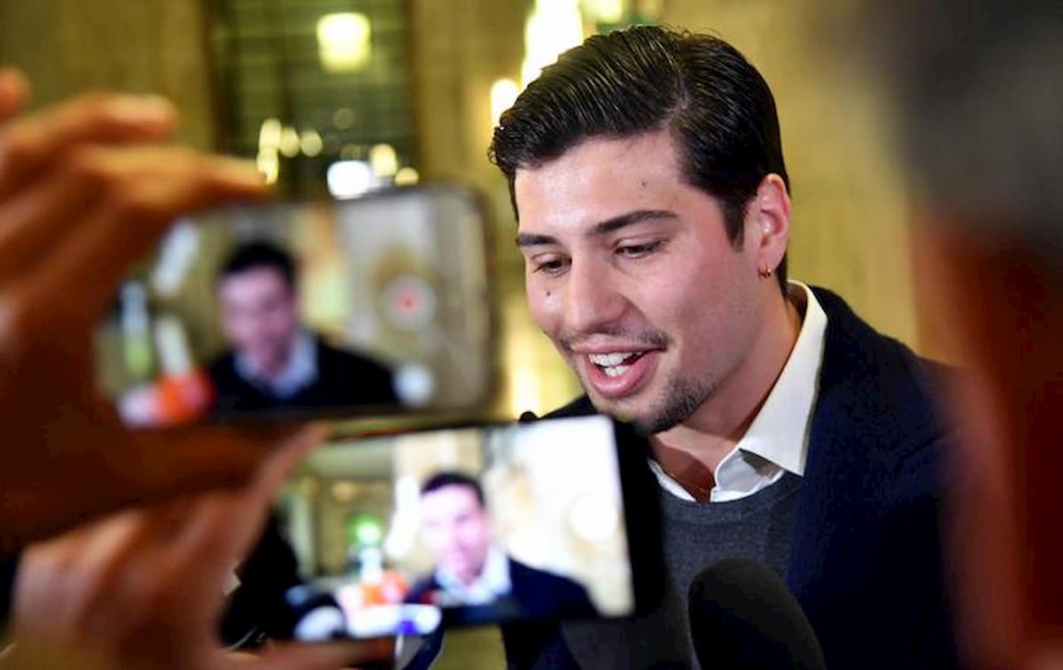 Niccolò Bettarini denunciato dal suo ex avvocato per diffamazione