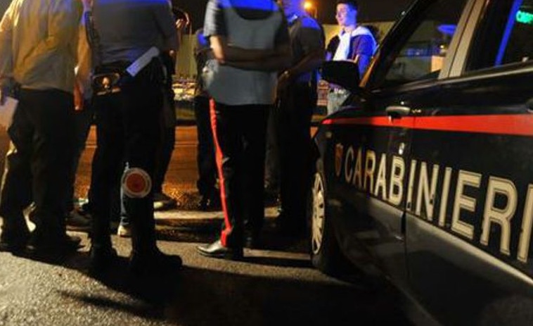 Capaccio Paestum, Francesco De Santi ucciso a coltellate davanti a un bar. L'assassino si costituisce