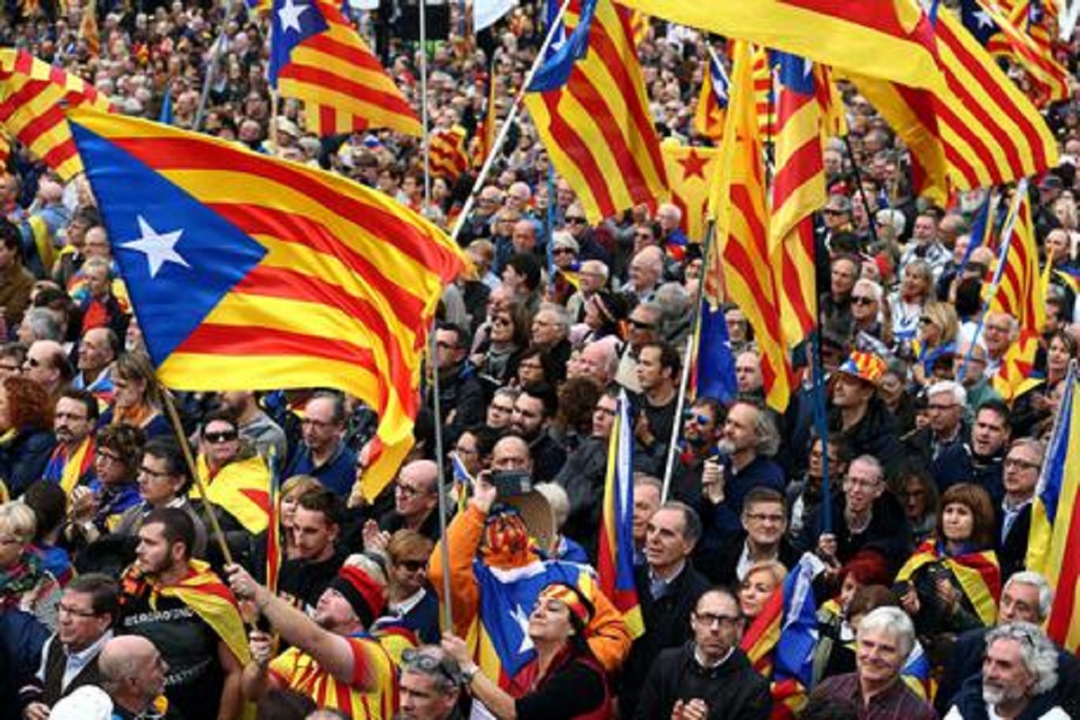 Una manifestazione degli indipendentisti catalani, Ansa