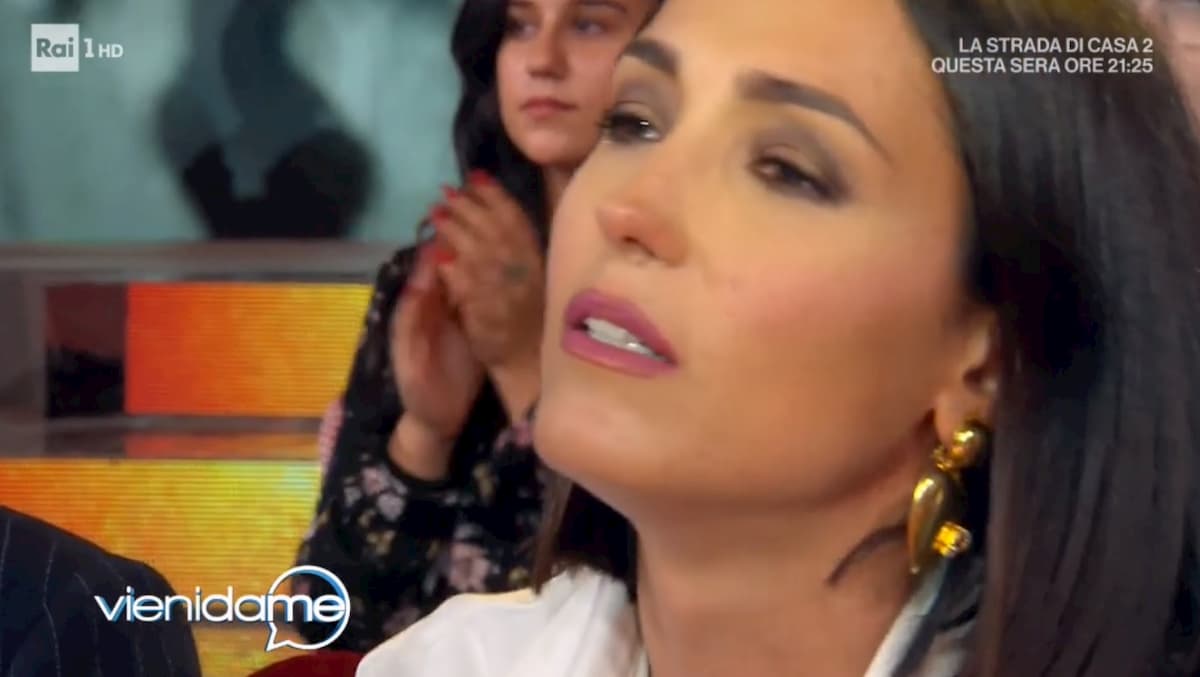 Vieni da Me, Peppino Di Capri parla della moglie scomparsa. E Caterina Balivo scoppia in lacrime