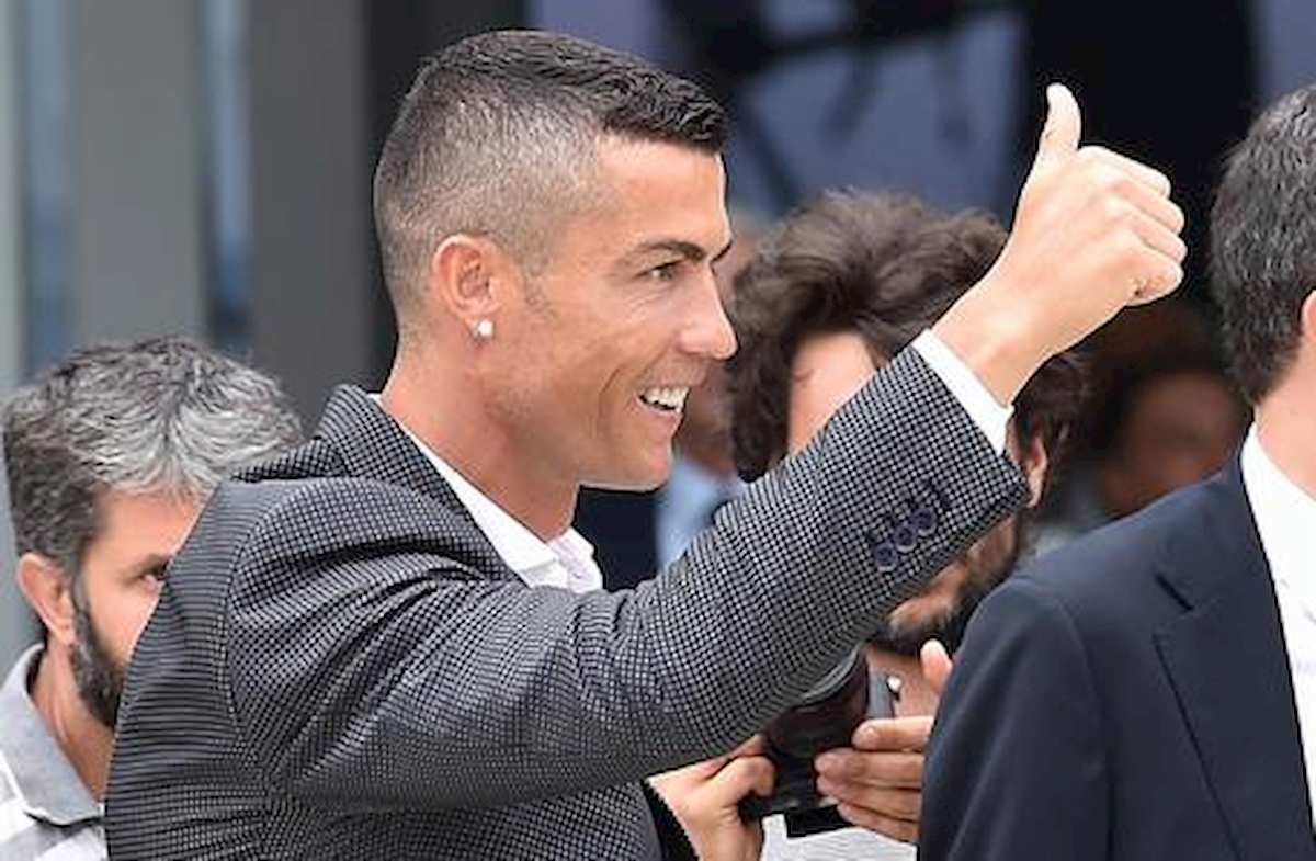 Cristiano Ronaldo stadio Sporting Lisbona intitolato a lui