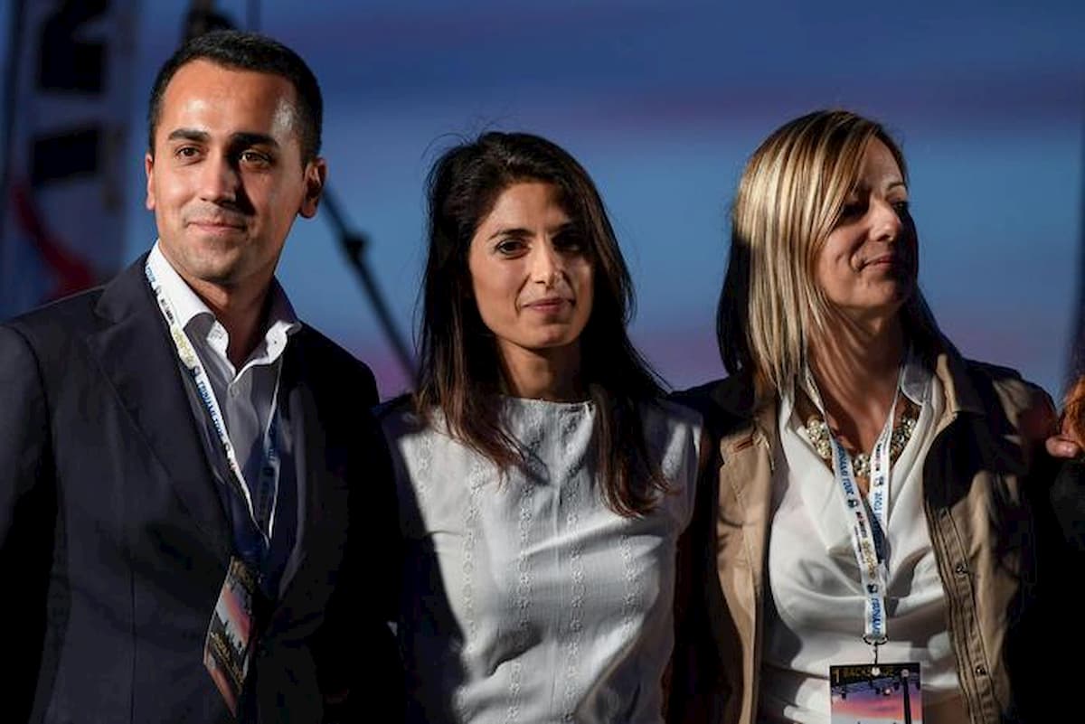 Raggi, Di Maio chiede poteri speciali