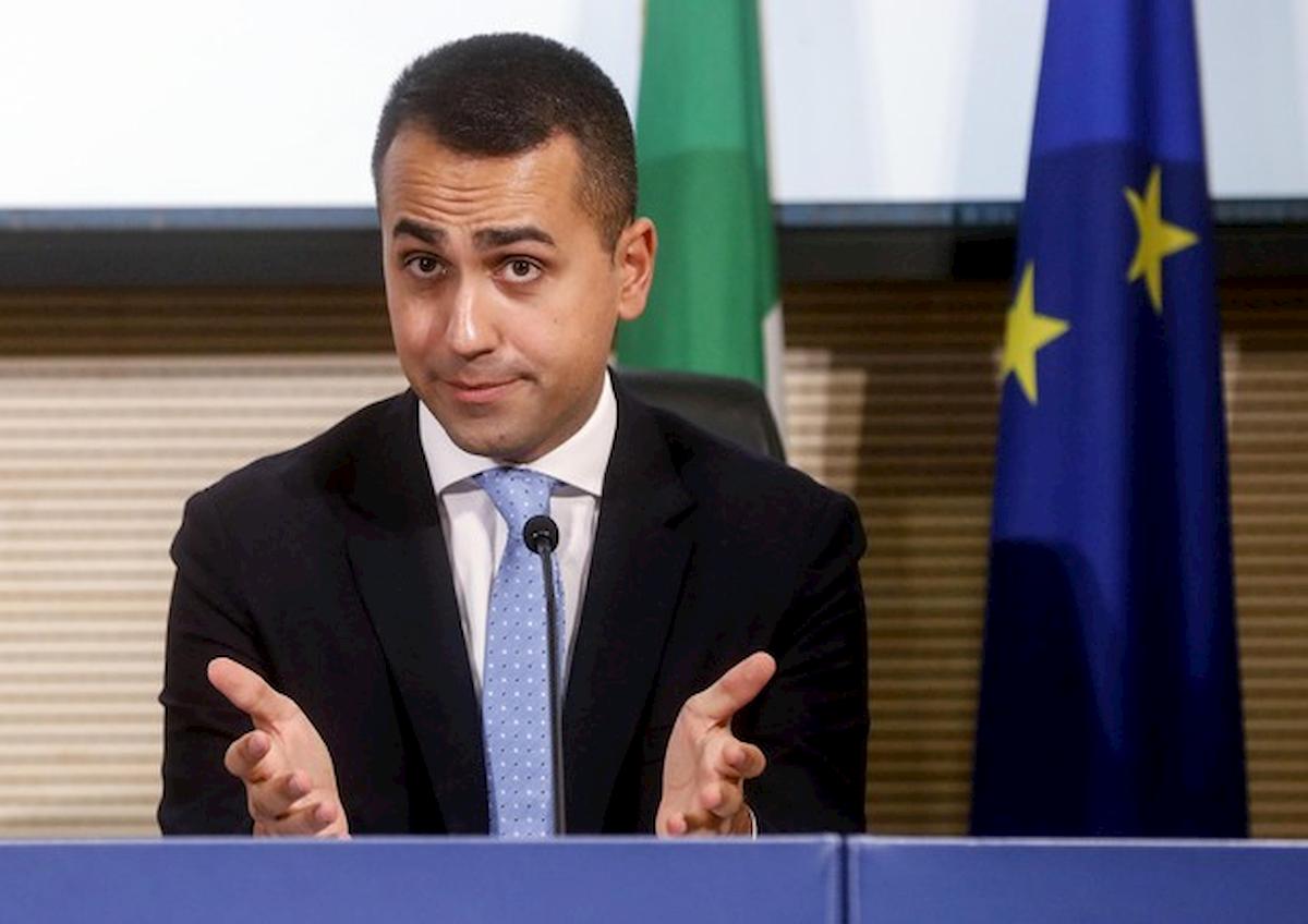 M5s, gli scettici lanciano la Carta di Firenze: "Stop capo politico e piena proprietà di Rousseau"