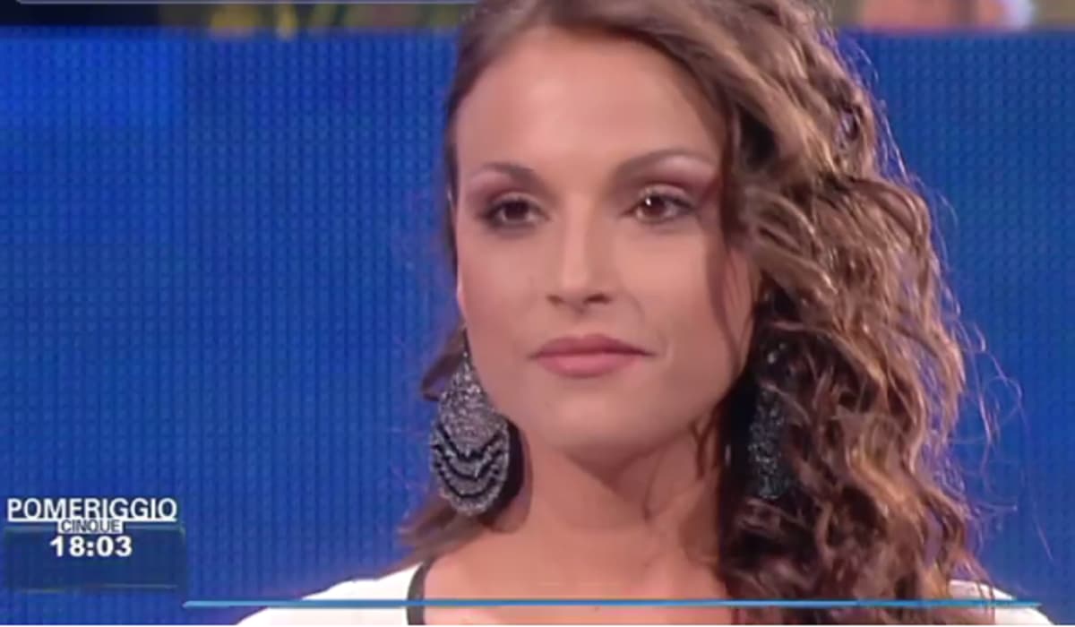 Cyberbullismo, Francesca De André rompe il silenzio: "Cattiveria assurda, mi imbarazzo"