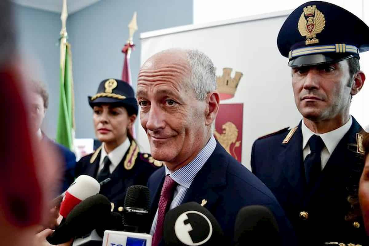 Franco Gabrielli Capo Polizia: stranieri 12%, reati 32%. Immigrazione predatoria c'è e cresce