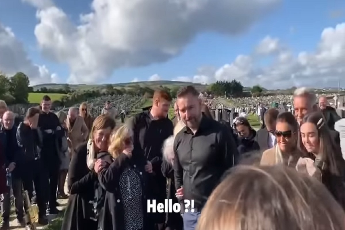 Un momento del funerale