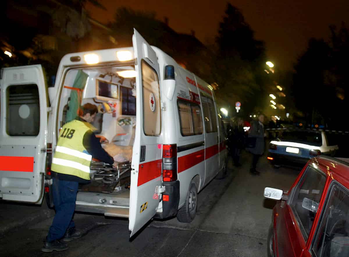 Genova, incidente mortale: scooter contro volante della polizia, muore italo-cingalese di 25 anni
