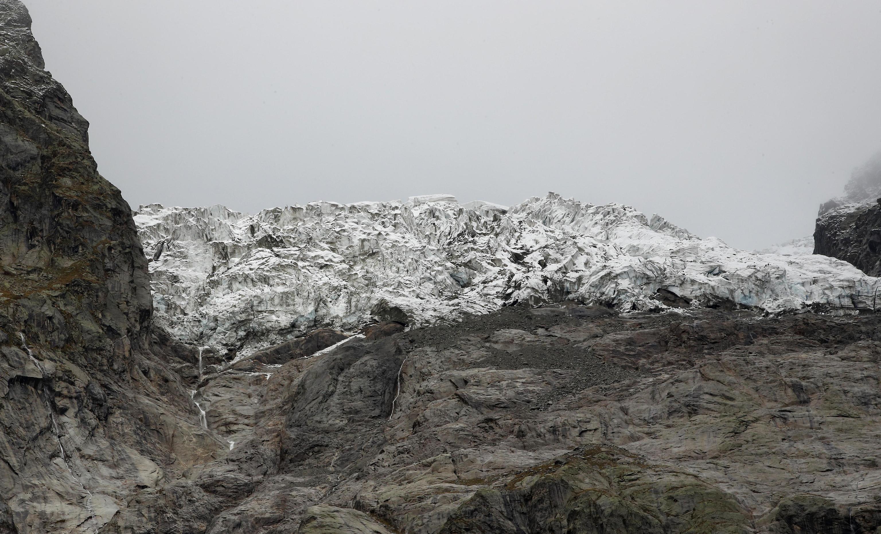 Ghiacciaio Planpincieux fronte scivola