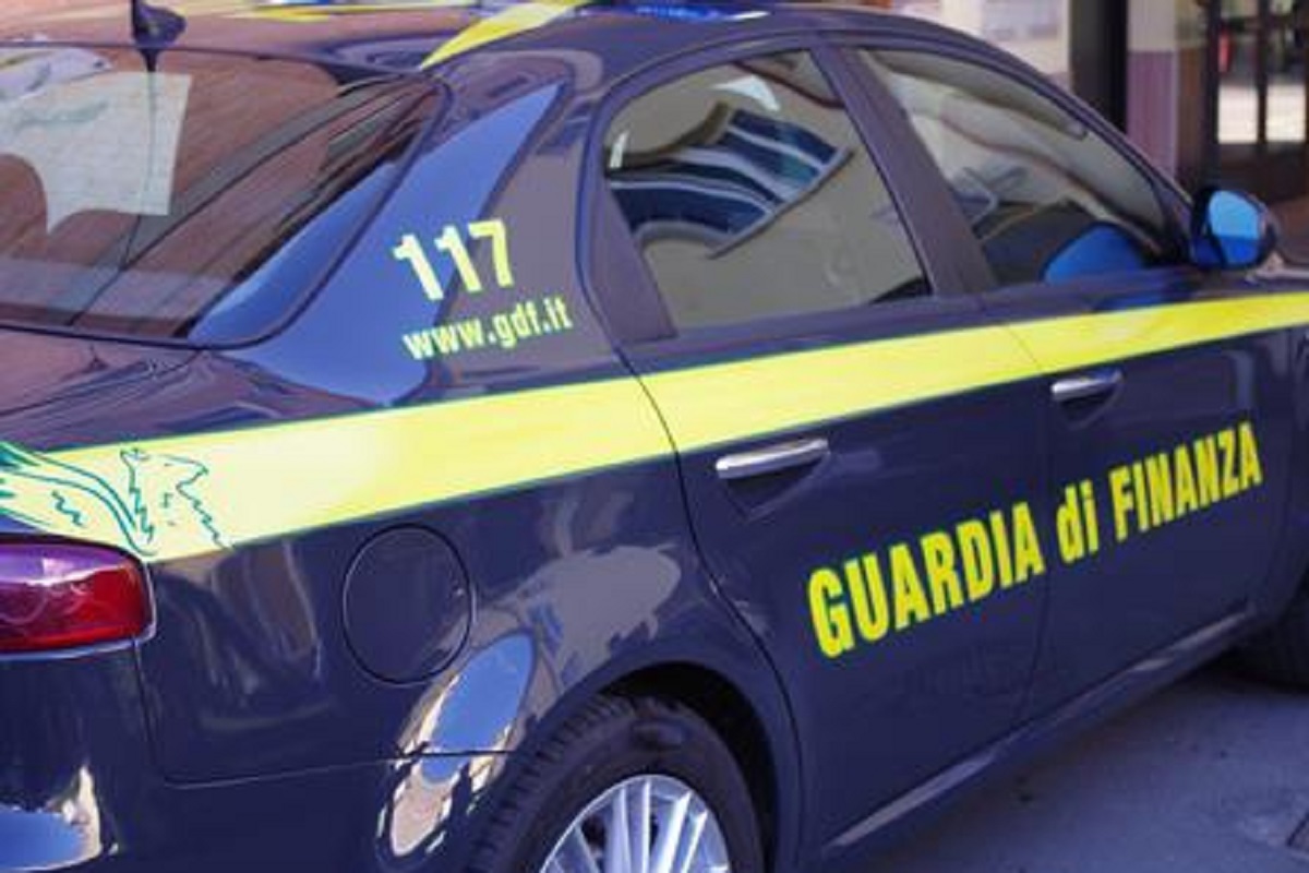 La Guardia di Finanza, Ansa