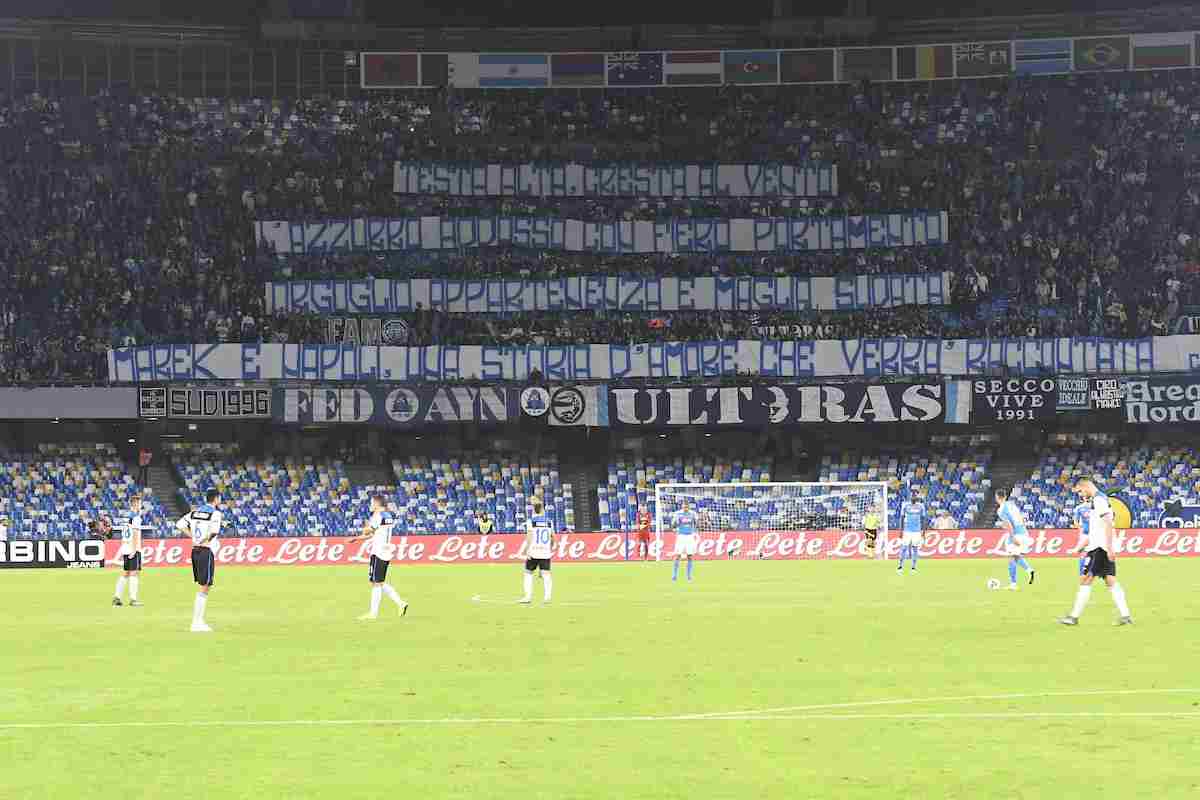 Hamsik striscione ansa
