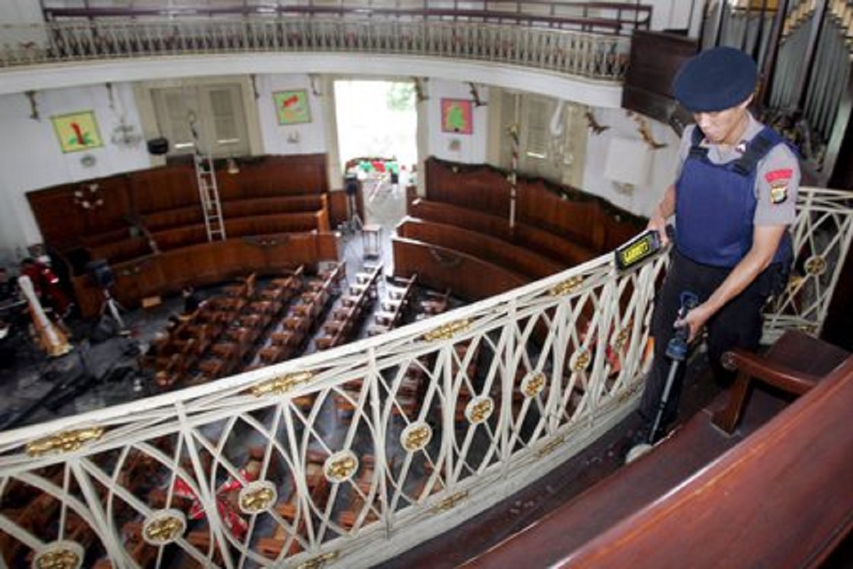 Una Chiesa in Indonesia, Ansa