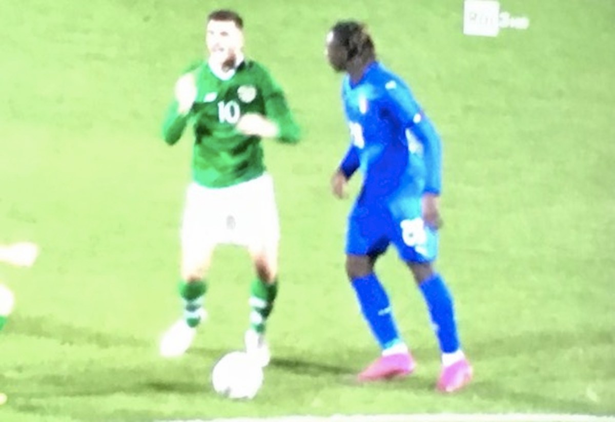 Kean espulsione Italia under 21 Irlanda spinta avversario