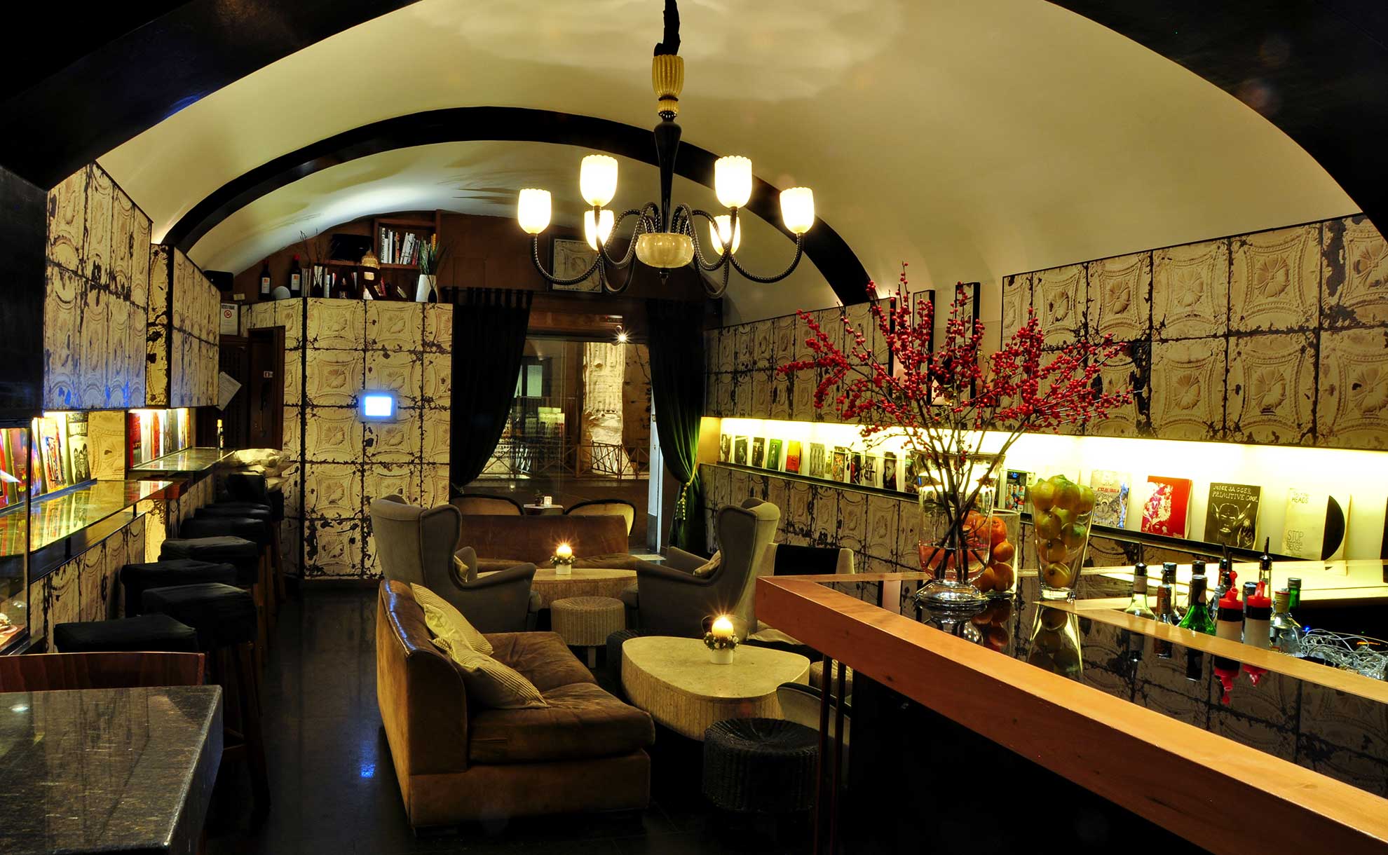 Roma il Salotto 42 compie 15 anni, il bookbar che unisce Roma e New York