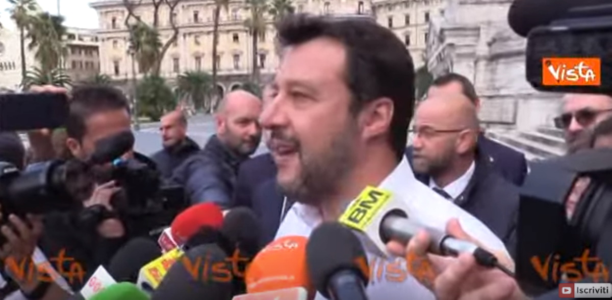 Matteo Salvini Lapo Elkann Gabbiano