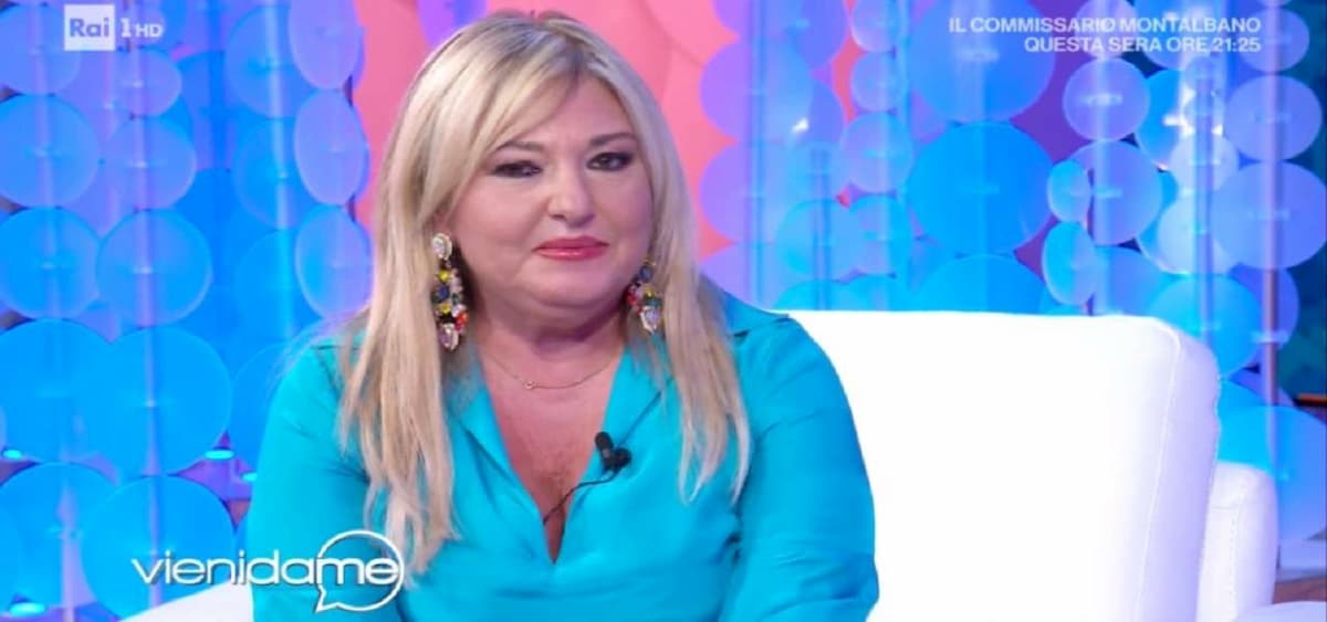 Vieni da Me, Monica Setta: "Ero amica di Loredana Lecciso. Ma un complimento a Romina Power..."