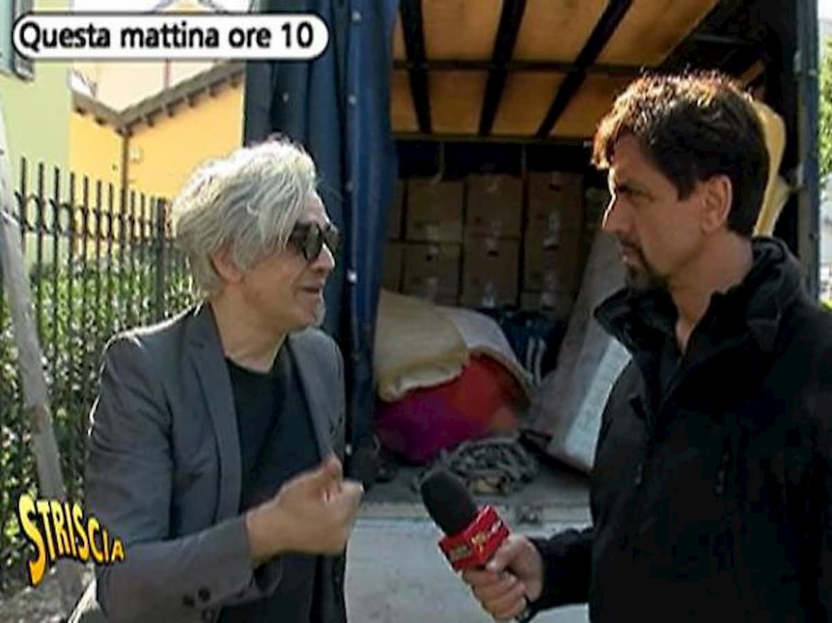 Striscia la Notizia, Morgan dopo lo sfratto: "Smantellare una casa così è sbagliato"